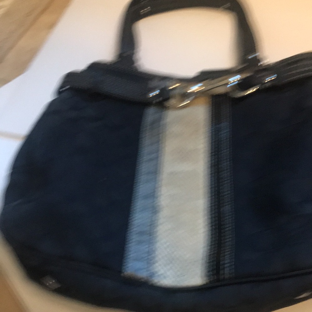 Coach Bag Black/Grey - Picture 7 of 7